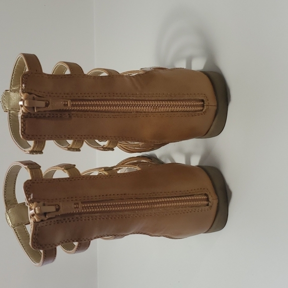 CHILDREN'S Place sandals size 9 - Picture 3 of 6